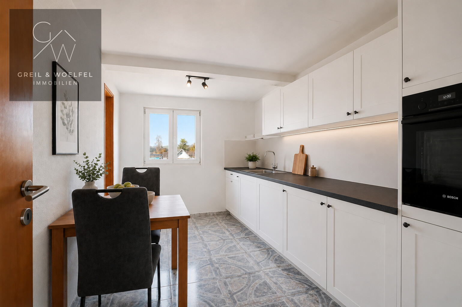 Wohnen in Hörbranz: Modernisierte Wohnung mit eigenen Gartenanteil