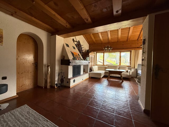 Liegenschaft mit 314 m² Wnfl. - 2 separate Häuser 