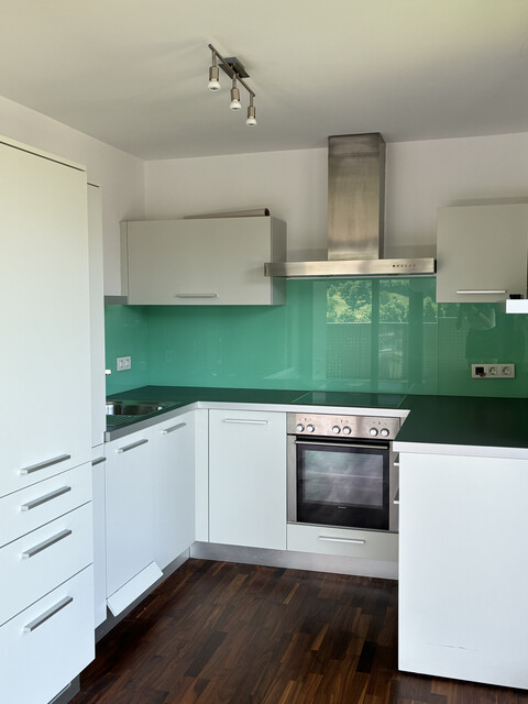 Helle 2-Zimmer-Wohnung in Toplage mit Panoramablick, Balkon & Tiefgaragenplatz in Feldkirch