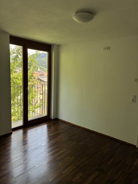 Helle 2-Zimmer-Wohnung in Toplage mit Panoramablick, Balkon & Tiefgaragenplatz in Feldkirch