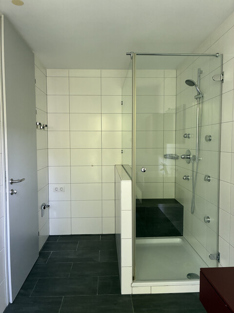 Helle 2-Zimmer-Wohnung in Toplage mit Panoramablick, Balkon & Tiefgaragenplatz in Feldkirch