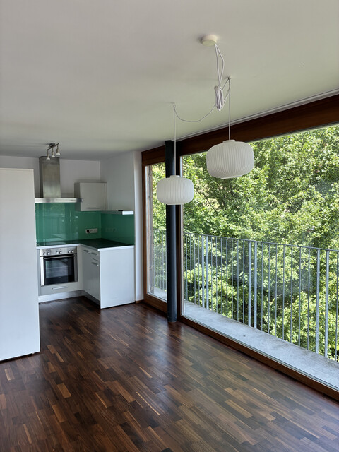 Helle 2-Zimmer-Wohnung in Toplage mit Panoramablick, Balkon & Tiefgaragenplatz in Feldkirch