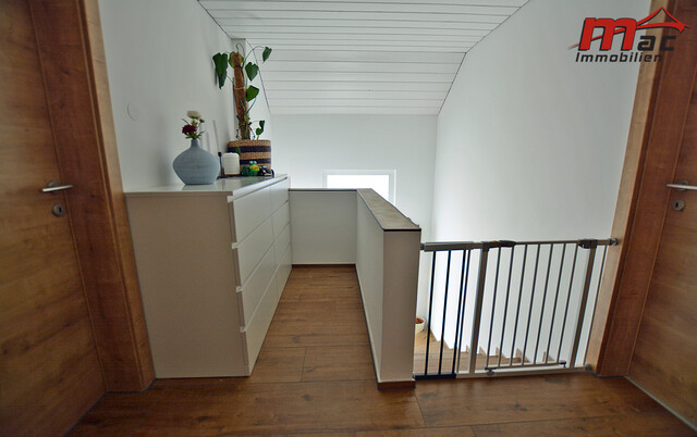 Liebevoll & hochwertig generalsaniertes Wohnhaus in sonniger Ruhelage