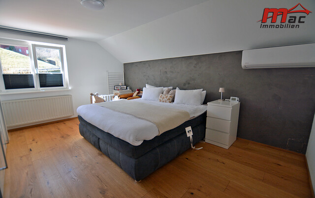 Liebevoll & hochwertig generalsaniertes Wohnhaus in sonniger Ruhelage