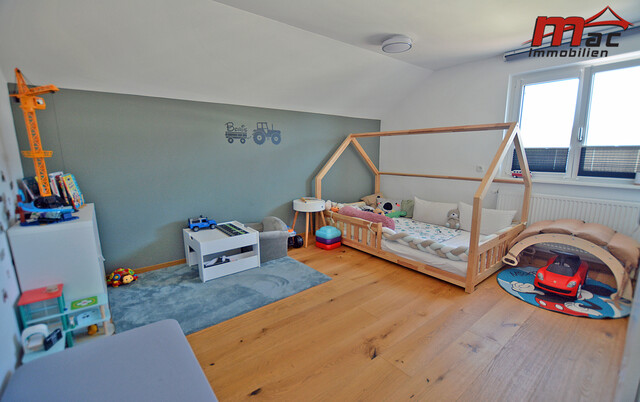 Liebevoll & hochwertig generalsaniertes Wohnhaus in sonniger Ruhelage