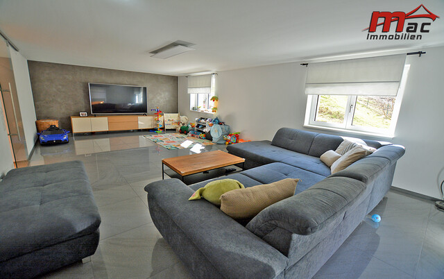 Liebevoll & hochwertig generalsaniertes Wohnhaus in sonniger Ruhelage