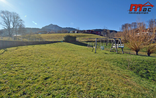 Liebevoll & hochwertig generalsaniertes Wohnhaus in sonniger Ruhelage