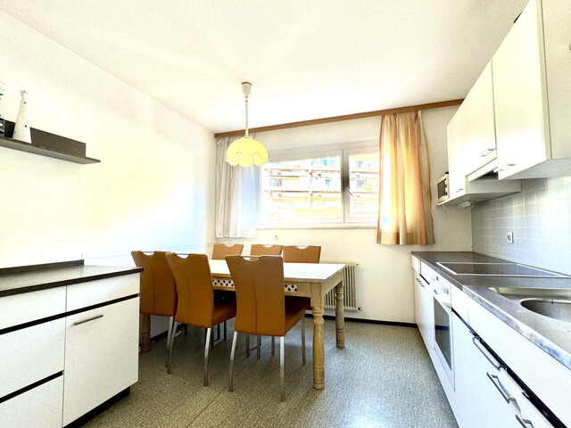 Retroliebhaber aufgepasst: Geräumige 3-Zimmerwohnung