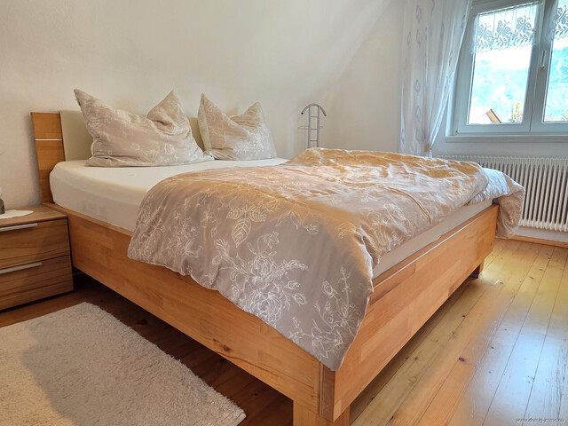 Charmantes Einfamilienhaus mit großzügigem Garten, Garage und verglaster Terrasse in Altach