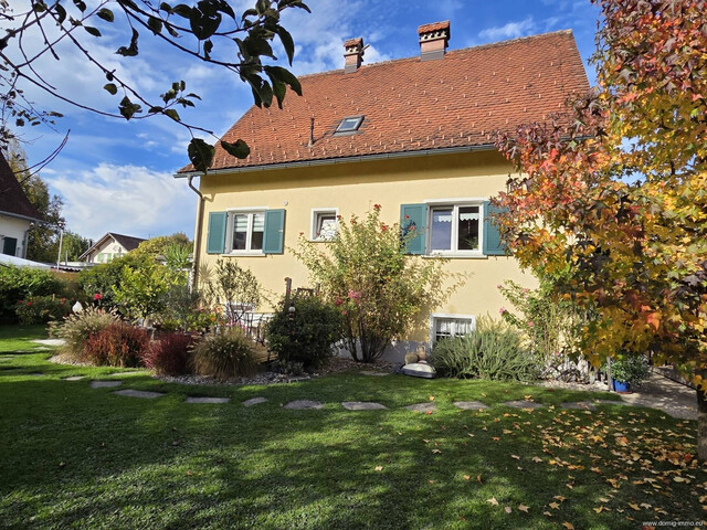 Charmantes Einfamilienhaus mit großzügigem Garten, Garage und verglaster Terrasse in Altach