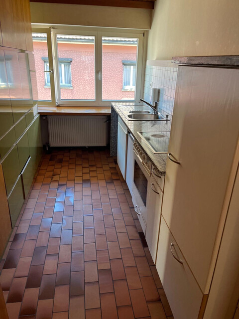 Geräumige Wohnung mit Parkplatz und  Balkon in Top-Lage und Seenähe!