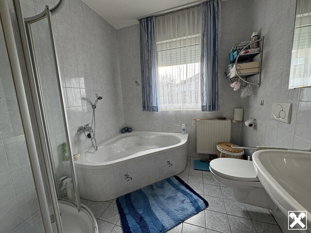 Bungalow mit Garage & schönem Grundstück in Top-Lage