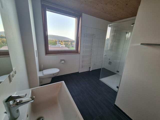 SONNIGES WOHNGLÜCK IN KRUMBACH: Moderne 3-Zimmer-Wohnung mit Panorama-Loggia