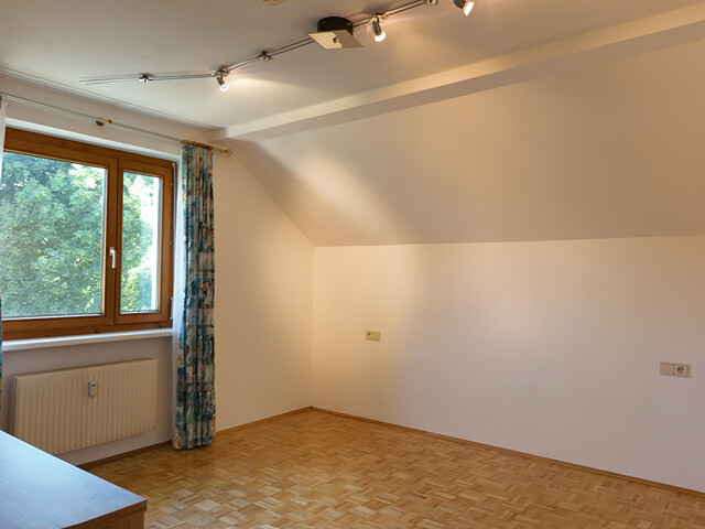 Rankweil …ruhig, mitten im Dorf, gemütlich und ein wunderschöner Ausblick…