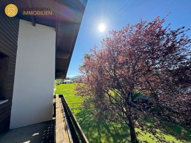 HARD: HAUS MIT CHARME UND TRAUMHAFTEM GARTEN