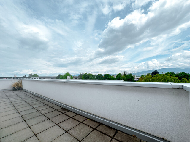 Schöne Penthousewohnung mit großer Terrasse und übernehmbarer Wohnbauförderung in Lustenau