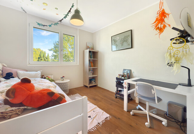 Attraktive 4-Zimmer-Dachgeschosswohnung in Kleinwohnanlage