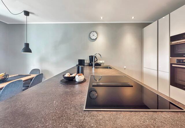 Attraktive 4-Zimmer-Dachgeschosswohnung in Kleinwohnanlage