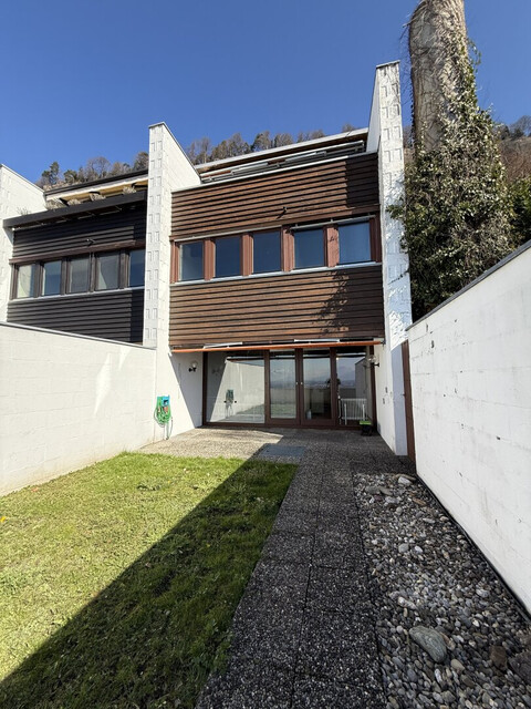 Reihenhaus mit Rheintalblick