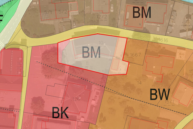 Erstbezug nach Renovierung - große Wohnung mit tollem Garten und viel Platz