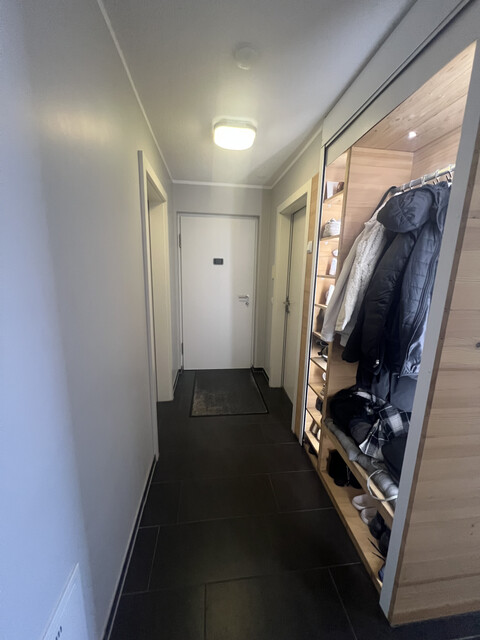 Schöne, helle, möblierte 4 Zimmer-Wohnung 