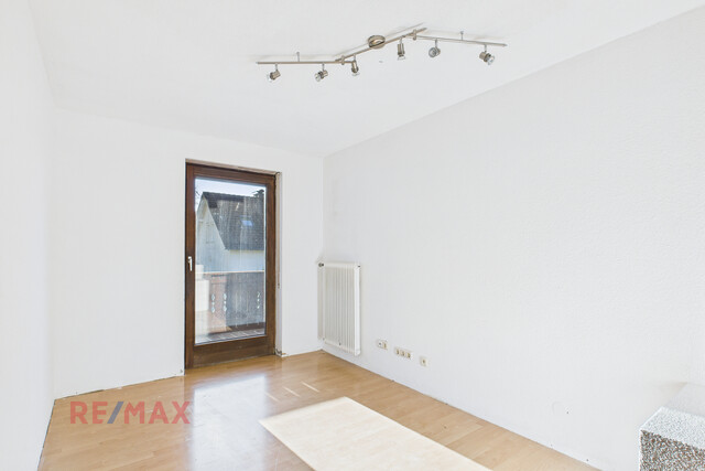 Panoramablick inklusive – Zweifamilienhaus mit Potenzial für Ihre Ideen