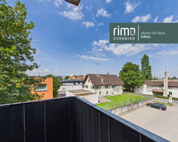 Sanierte 3-Zimmer-Eckwohnung mit westseitiger Terrasse – Ruhelage mit bester Infrastruktur