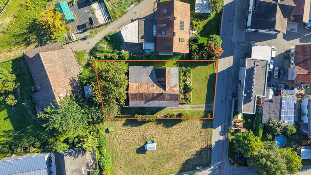 Höchst | Grundstück mit Altbestand