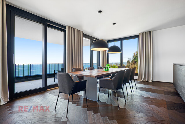 Fantastisches Panorama trifft Design: Luxuriöser Hauptwohnsitz