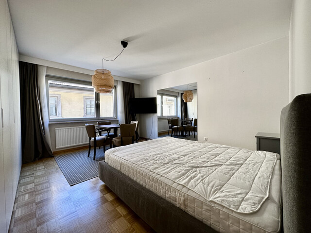 "ohne Provision" möblierte, schöne 1,5 Zimmer Wohnung in zentraler Lage