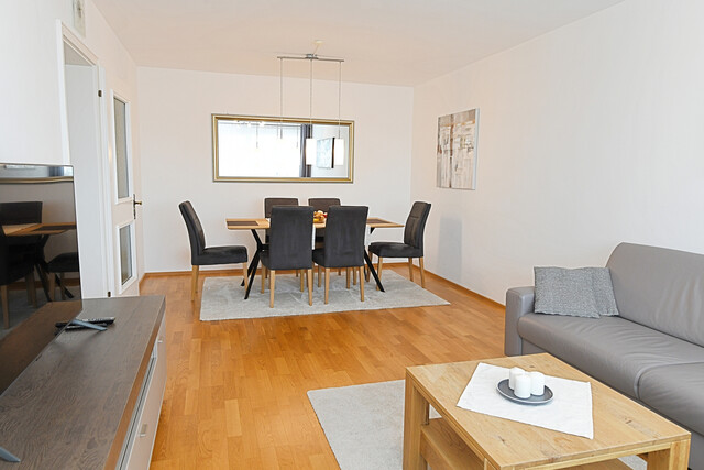 Sanierte 4-Zimmer Wohnung in Seenähe inkl. TG Platz zu verkaufen