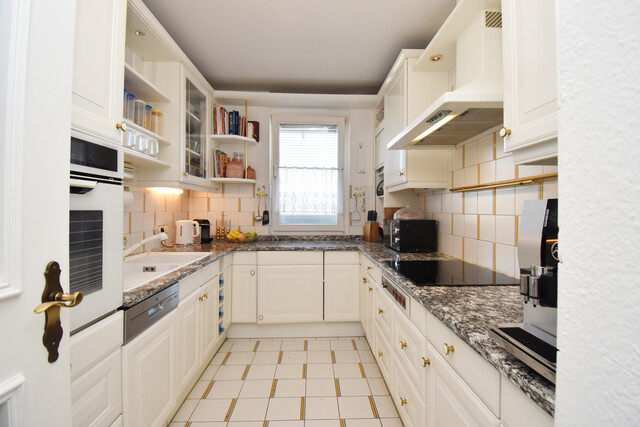 Sanierte 4-Zimmer Wohnung in Seenähe inkl. TG Platz zu verkaufen