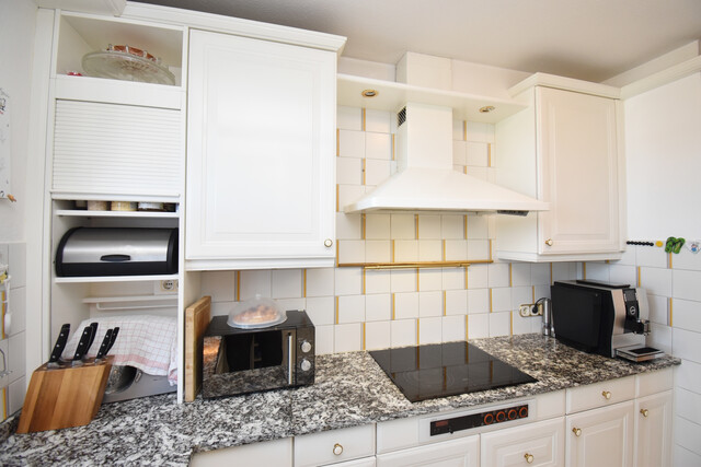 Sanierte 4-Zimmer Wohnung in Seenähe inkl. TG Platz zu verkaufen