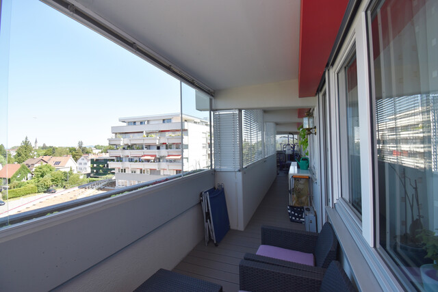 Sanierte 4-Zimmer Wohnung in Seenähe inkl. TG Platz zu verkaufen