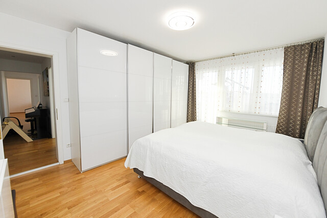 Sanierte 4-Zimmer Wohnung in Seenähe inkl. TG Platz zu verkaufen