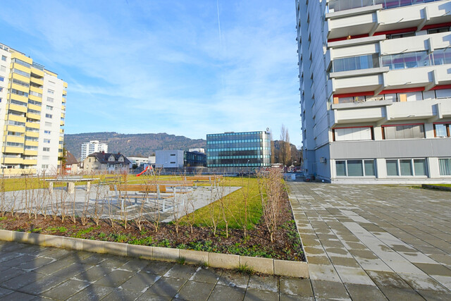 Sanierte 4-Zimmer Wohnung in Seenähe inkl. TG Platz zu verkaufen