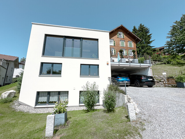 Modernes Architektenhaus - atemberaubendes Panorama - ideal für Familien oder 2-Generationenhaushalt