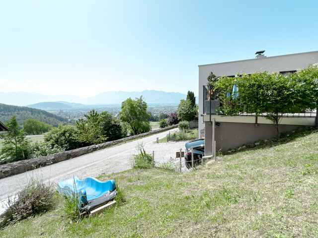 Modernes Architektenhaus - atemberaubendes Panorama - ideal für Familien oder 2-Generationenhaushalt
