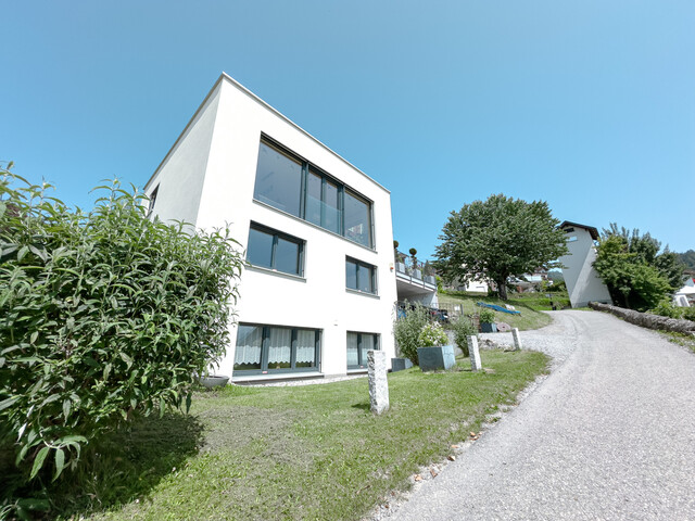 Modernes Architektenhaus - atemberaubendes Panorama - ideal für Familien oder 2-Generationenhaushalt