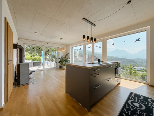 Modernes Architektenhaus - atemberaubendes Panorama - ideal für Familien oder 2-Generationenhaushalt