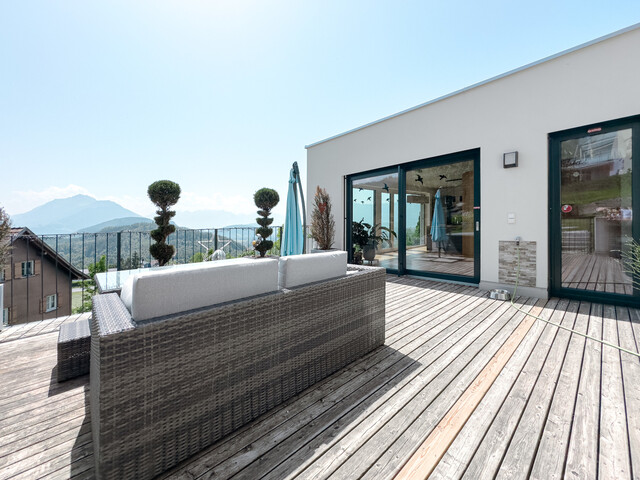Modernes Architektenhaus - atemberaubendes Panorama - ideal für Familien oder 2-Generationenhaushalt