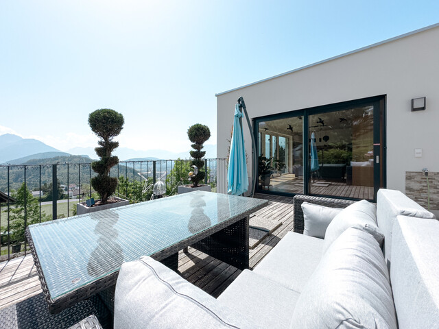 Modernes Architektenhaus - atemberaubendes Panorama - ideal für Familien oder 2-Generationenhaushalt