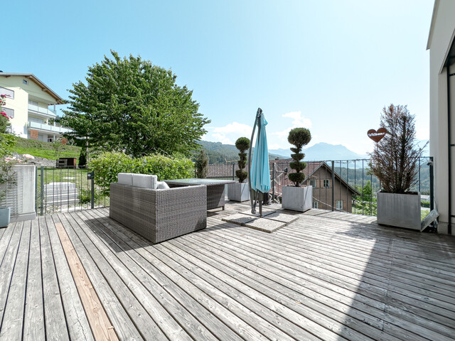 Modernes Architektenhaus - atemberaubendes Panorama - ideal für Familien oder 2-Generationenhaushalt