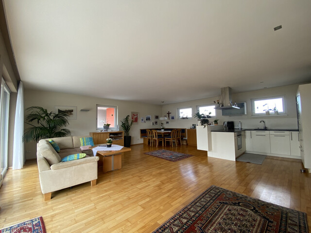 4 Zimmer-Wohnung | Penthouseflair  |  80 m² Dachterrasse