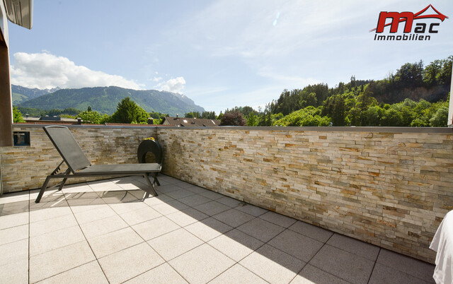 Modernes Einfamilienhaus mit großzügigem Garten und sonniger Dachterrasse