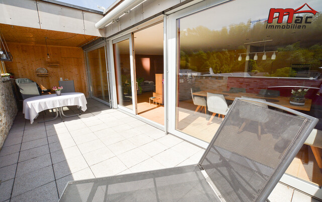 Modernes Einfamilienhaus mit großzügigem Garten und sonniger Dachterrasse