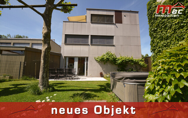 Modernes Einfamilienhaus mit großzügigem Garten und sonniger Dachterrasse