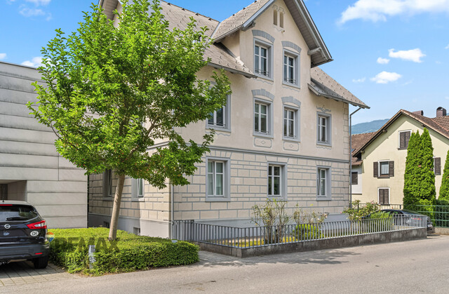 Mehrgenerationenhaus mit vier komfortablen Wohnungen
