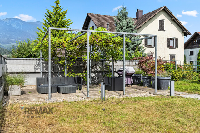 Mehrgenerationenhaus mit vier komfortablen Wohnungen