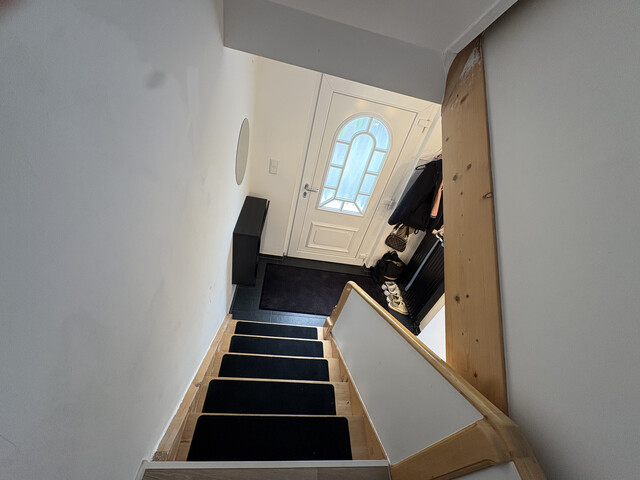 Gepflegte Doppelhaushälfte mit großem Garten in ruhiger Lage